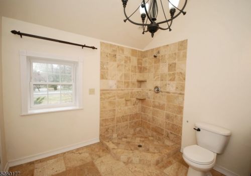 35 Old Smalleytown Rd, Warren NJ  07059-5438 exterior