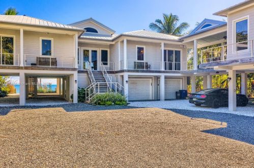 111 Coco Plum Dr, Marathon, FL 33050-4016