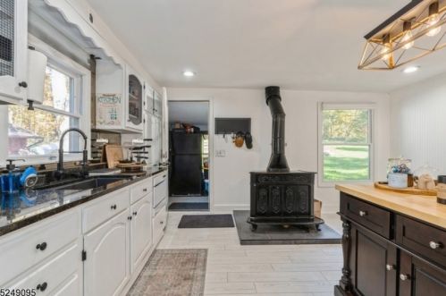 878 Macopin Rd, West Milford NJ  07480-2620 exterior