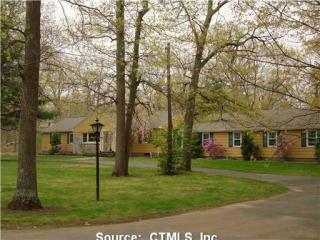 1280 Little Mdw Rd, Guilford CT  06437-1621 exterior
