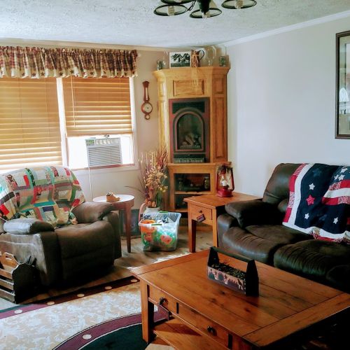 210 Fairview Ave, Washington Ch OH  43160-1247 exterior