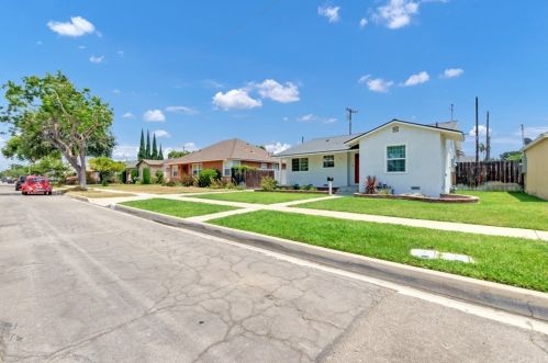 3010 Clark Ave, Long Beach, CA 90808-1715