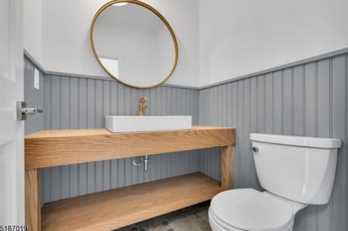 7 Maple St, Chatham Township NJ  07928-1624 exterior