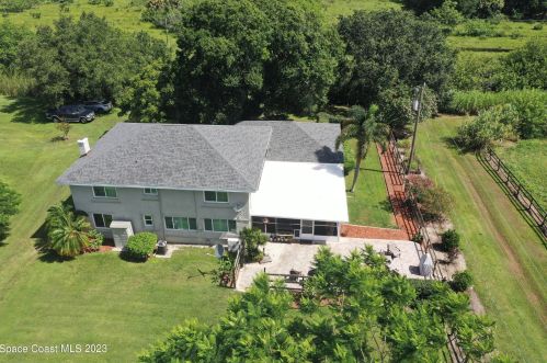 6900 84th Ave, Vero Beach FL  32967-4000 exterior