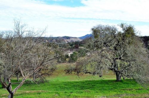 53292 Smith Rd, Lake Nacimiento CA  93426-9424 exterior