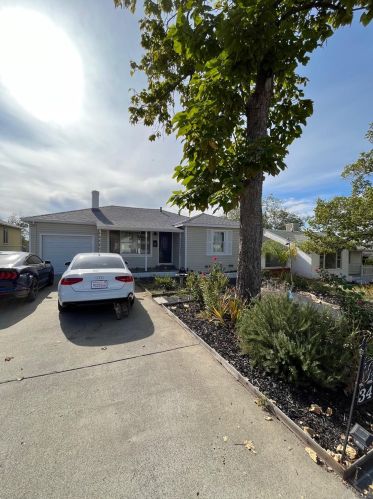 3479 Stauss Ave, Oroville, CA 95966-5236