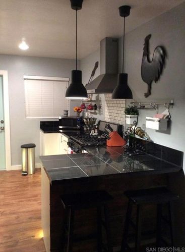 4401 College Ave, San Diego CA 92115-2520 exterior