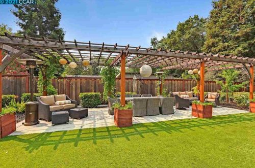 80 Willow Dr, Danville CA  94526-3517 exterior