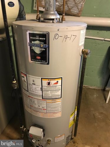 310 Maple Ave, Southampton PA  18966-3236 exterior