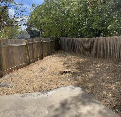 8521 Dryfield Dr, Austin TX 78758-7234 exterior