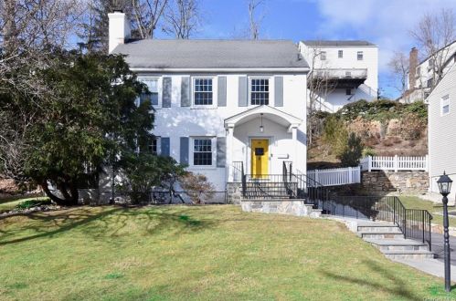 20 Dogwood Dr, Scarsdale, NY 10583-4929