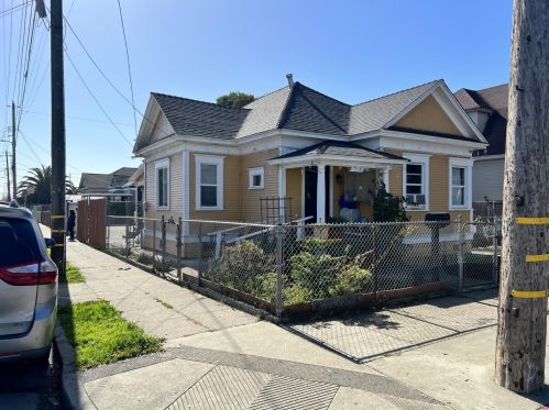 234 Bissell Ave, Richmond, CA 94801-3462