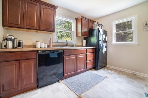 1322 Basswood Ave, Duluth MN  55811-4735 exterior