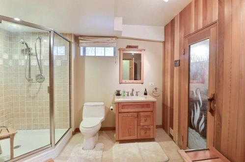 714 Hilbrich Ct, Dyer IN  46311-2775 exterior