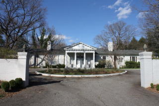 1001 Cherokee Trl, Martinsville, VA 24112-5319