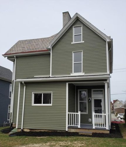 325 Walnut St, Latrobe, PA 15650-1940