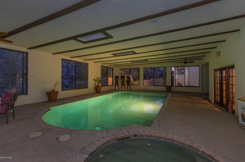 4650 Crestview Cir, Tucson AZ 85745-9207 exterior