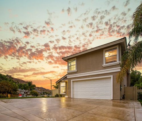 16187 Cousins Cir, Riverside CA  92503-0571 exterior