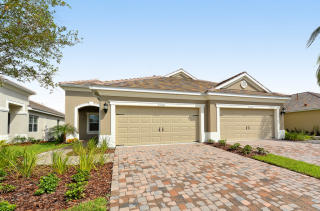 5438 Fairfield Blvd, Bradenton, FL 34203-8073