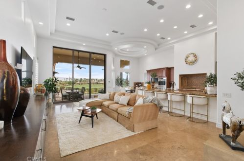 81530 Carboneras, La Quinta CA  92253-8219 exterior