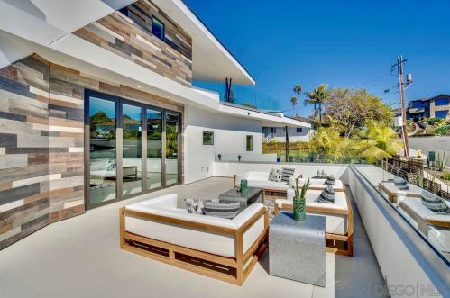 4410 Adair St, San Diego CA  92107-3802 exterior