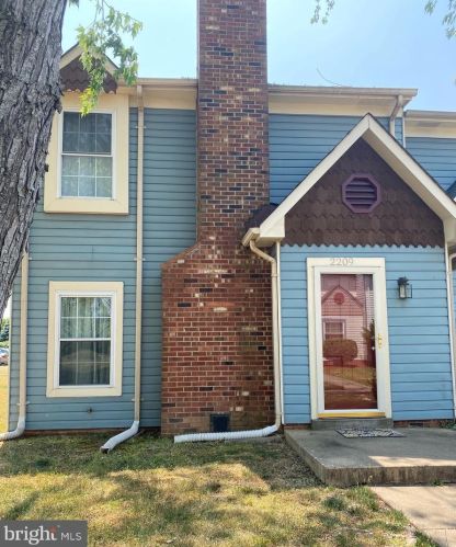 2209 Rock Creek Rd, Fredericksburg, VA 22407-1386