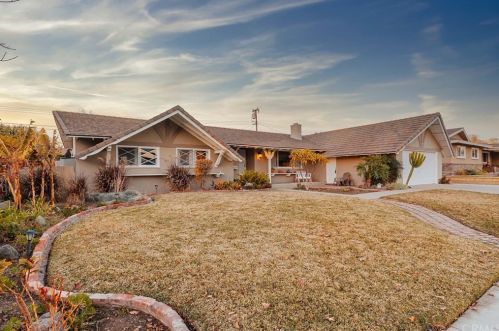 1119 Buckeyewood Ave, Orange, CA 92865-3903