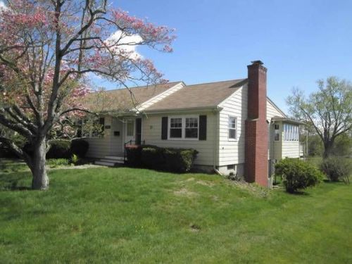21 Haigh Ave, Niantic, CT 06357-3130