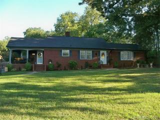 950 Montgomery Ave, Albemarle, NC 28001-4327