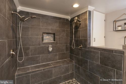 21 Trotting Way, Charles Town WV  25414-3308 exterior