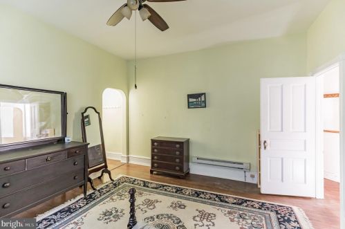 415 Chelten Ave, Philadelphia PA 19144-4403 exterior