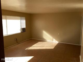 202 Eye St, Bakersfield CA  93304-2932 exterior