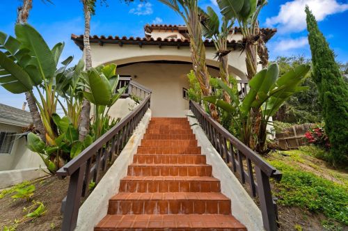 914 Agate St, San Diego CA 92109-1118 exterior