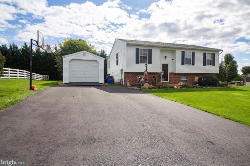 87 Cypress Point Rd, Cross Roads, PA 17322-9265