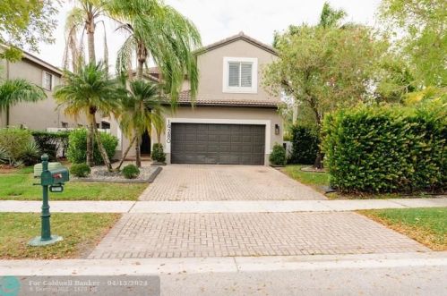 19280 13th St, Hollywood, FL 33029-4509