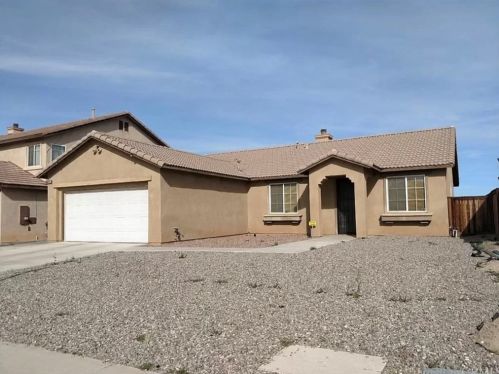 12555 Glen Canyon Ln, Victorville, CA 92395-9720