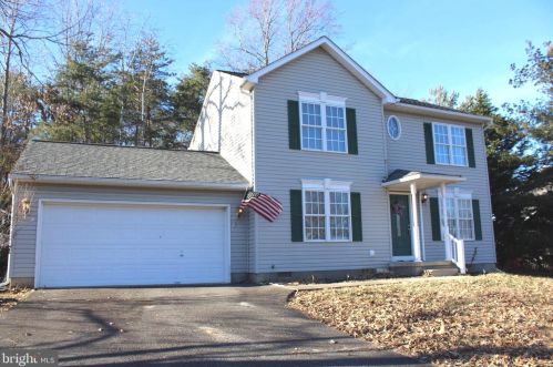 3704 Alberta Dr, Fredericksburg VA  22408-7714 exterior