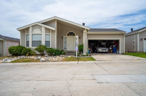 20056 Shadow Island Dr, Santa Clarita, CA 91351-5799