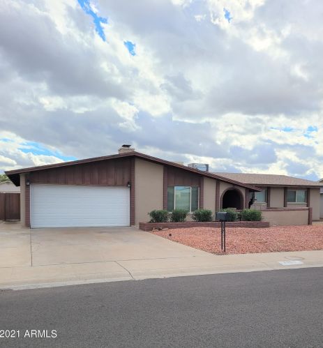 4569 Shaw Butte Dr, Glendale AZ  85304-3022 exterior