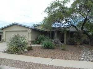 5759 Hillerman Dr, Tucson, AZ 85746-3315