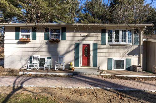 21 Walnut Ave, North Hampton, NH 03862-2012