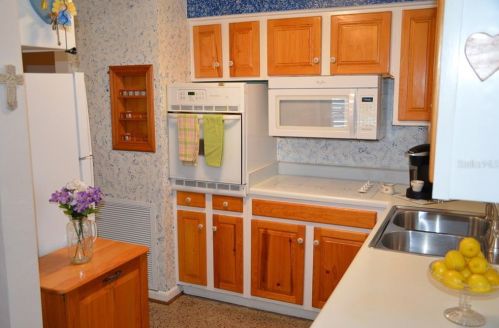 2928 Lk Margaret Dr, Orlando FL 32806-6529 exterior