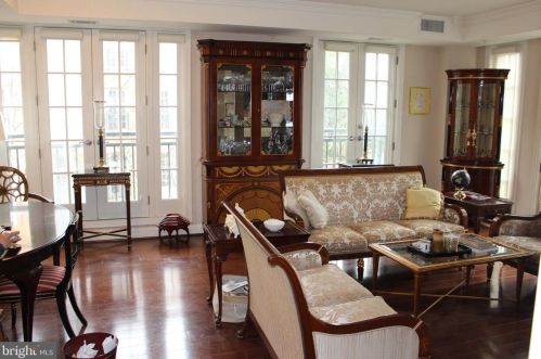 2501 Wisconsin Ave, Washington, DC 20007-4542