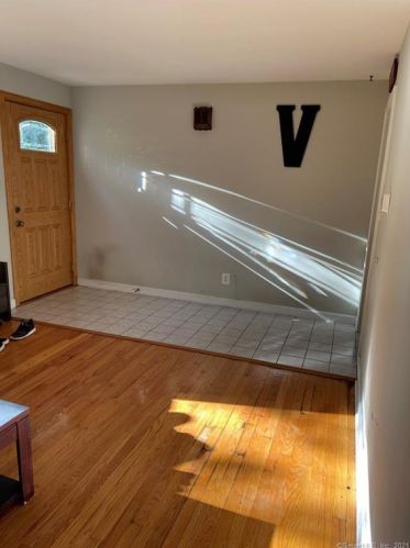 1675 Hartford Tpke, North Haven CT  06473-1246 exterior