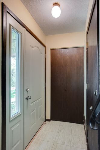 4866 Grenwich Trl, Saint Paul, MN 55128-2029