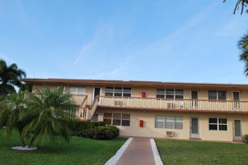 62 Coventry C, West Palm Beach, FL 33417-6756