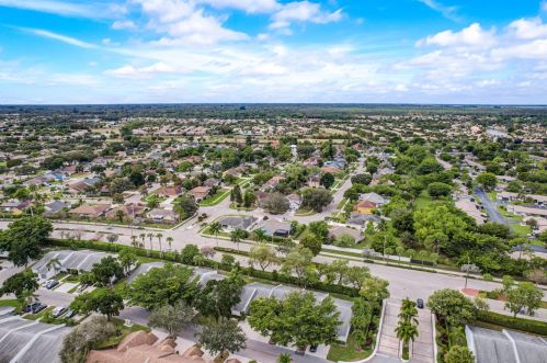 104 Sunshine Blvd, West Palm Beach FL  33411-1208 exterior