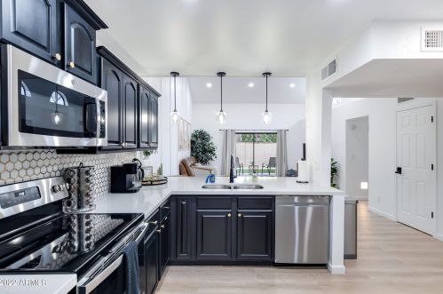 9069 Gelding Dr, Scottsdale, AZ 85260-7045