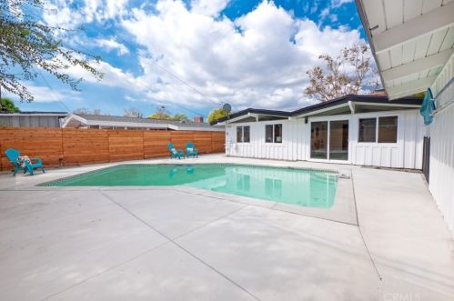 3316 Studebaker Rd, Long Beach CA  90808-4255 exterior