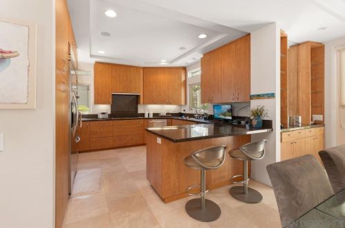 3328 Crown Pt Dr, San Diego CA 92109-6711 exterior